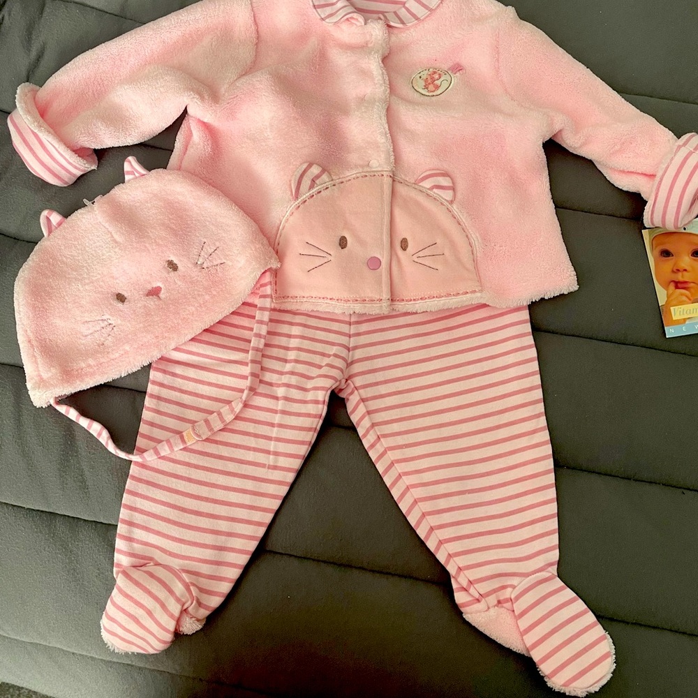 Newborn 3 piece set-jacket, leggings and hat